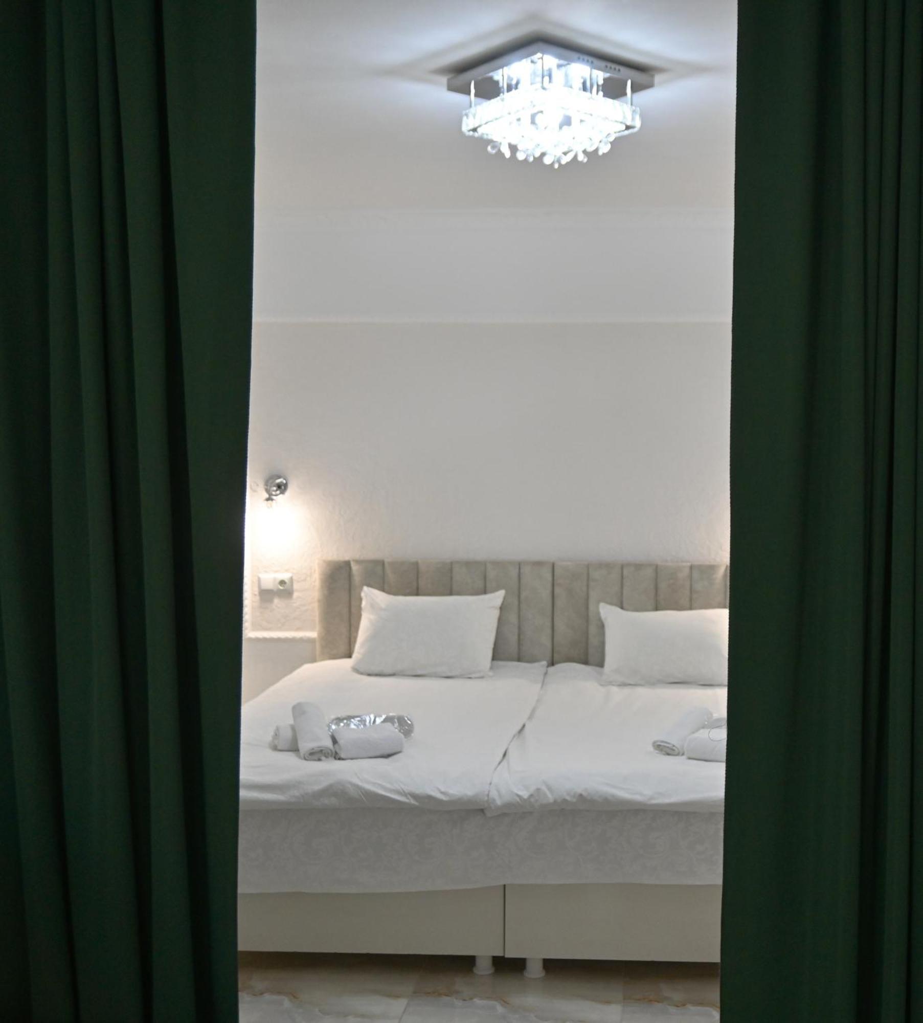 Jerusalem Hotel Kutaisi Dış mekan fotoğraf