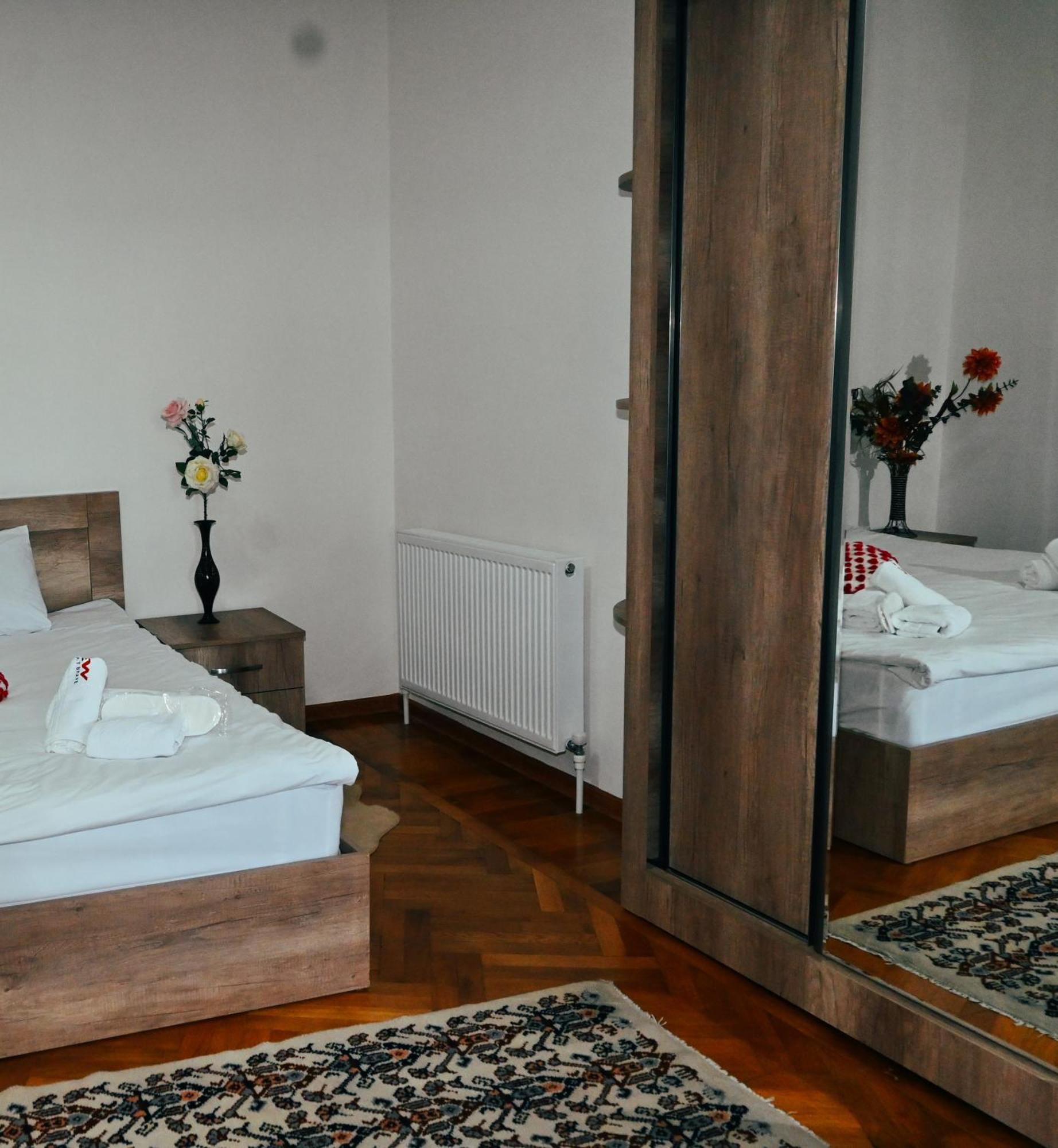 Jerusalem Hotel Kutaisi Dış mekan fotoğraf